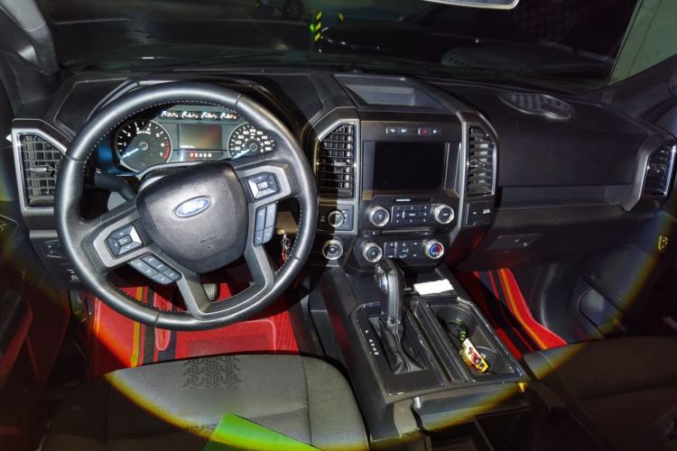 Used Ford F-150 Raptor  Center Console