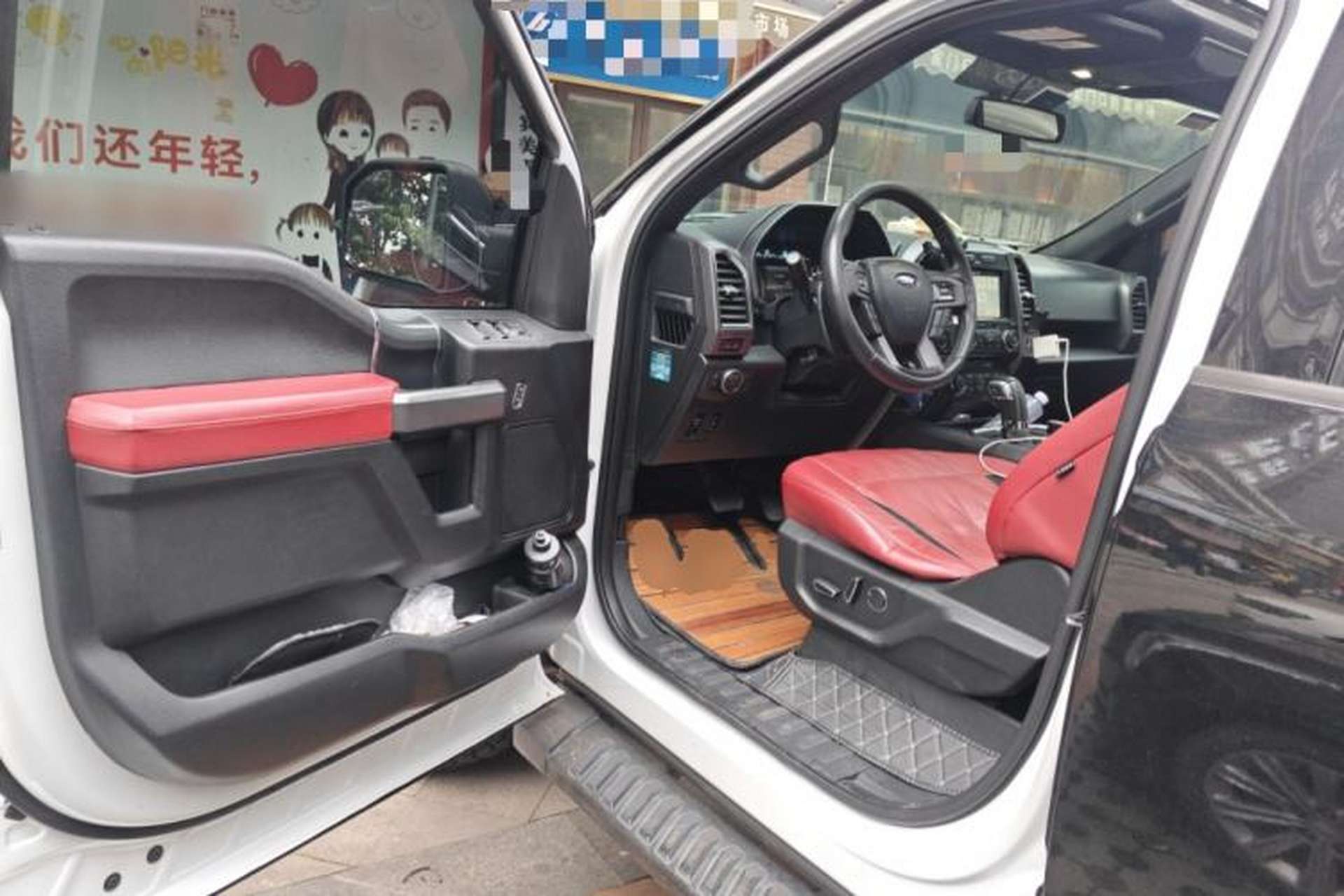 Used Ford F-150 Raptor  Driver Seat