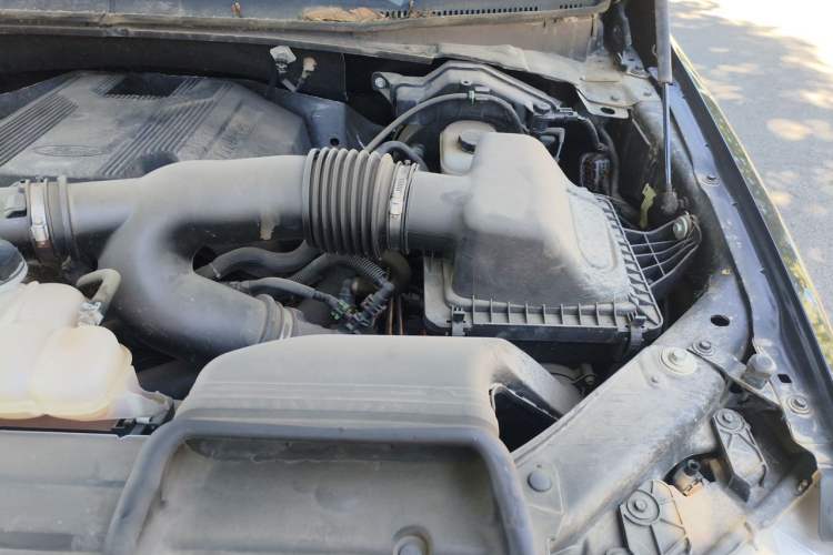 Used Ford F-150 Raptor  Engine Bay Left