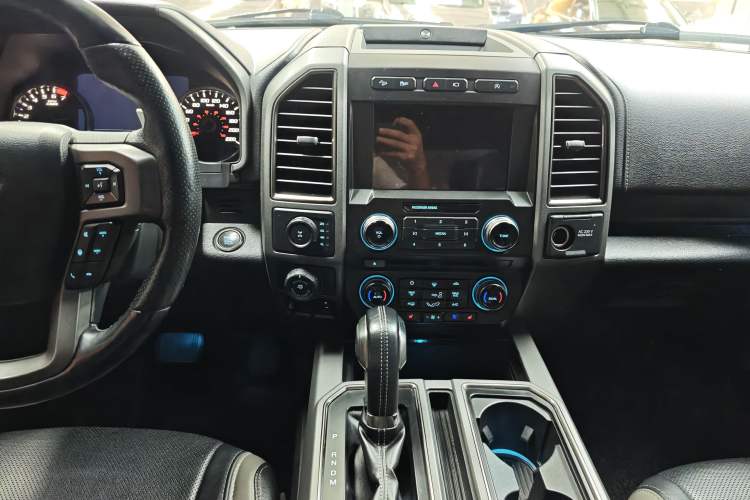 Used Ford F-150 Raptor 2018 3.5T Raptor Performance Enhanced Edition Interior 3