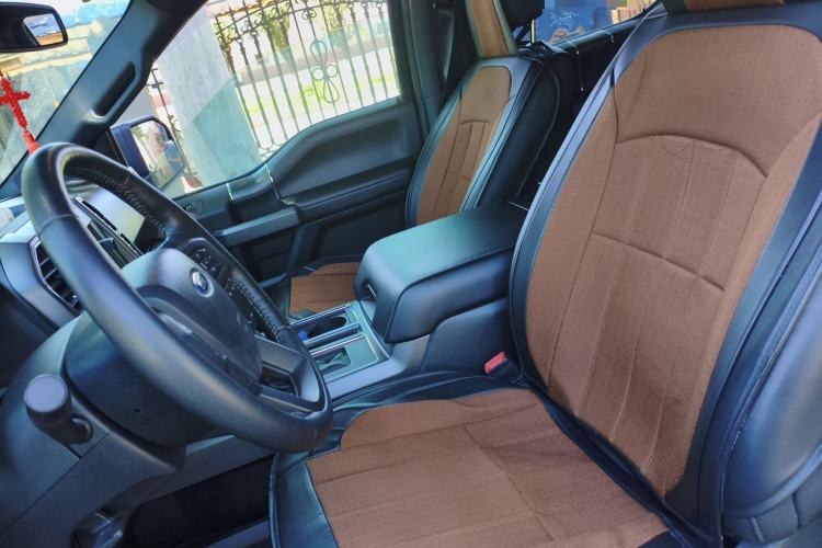 Used Ford F-150 Raptor  Left Front Seat