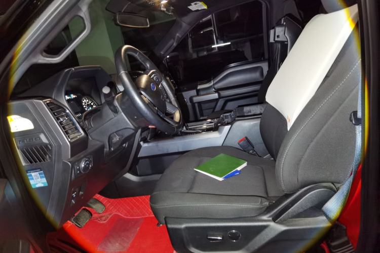 Used Ford F-150 Raptor  Left Front Seat