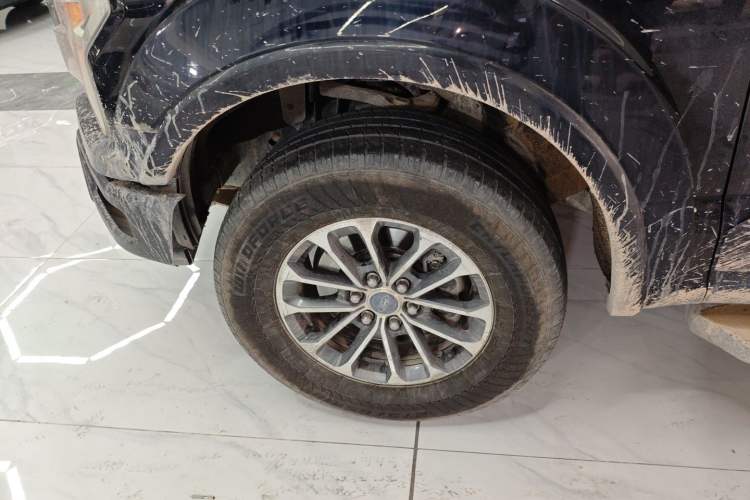 Used Ford F-150 Raptor 2018 3.5T Raptor Performance Edition Left Front Wheel Hub