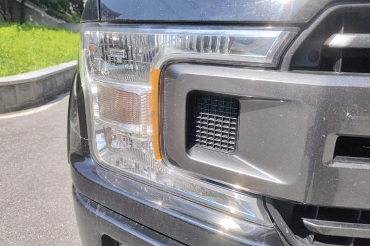 Used Ford F-150 Raptor 2018 3.5T Raptor Performance Edition Right Front Headlight