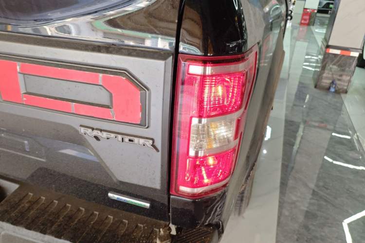 Used Ford F-150 Raptor 2018 3.5T Raptor Performance Edition Right Rear Taillight