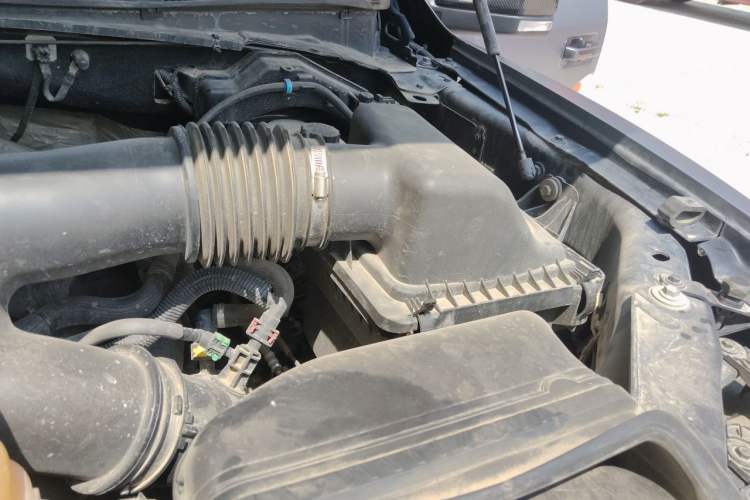 Used Ford F-150 Raptor 2018 3.5T Raptor Performance Enhanced Edition Engine Bay Left