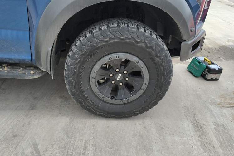 Used Ford F-150 Raptor 2018 3.5T Raptor Performance Enhanced Edition Right Front Wheel Hub