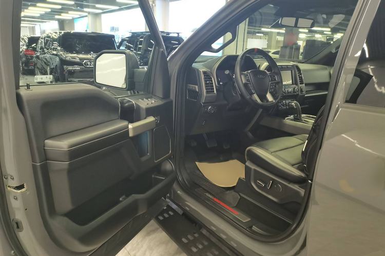 Used Ford F-150 Raptor 2018 3.5T Raptor Performance Enhanced Edition Interior 3