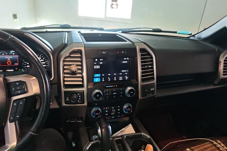 Used Ford F-150 Raptor 2018 3.5T Raptor Performance Edition Center Console
