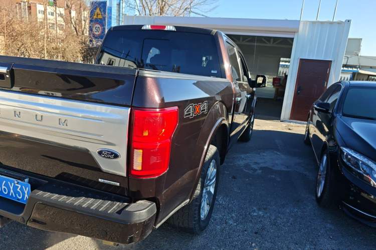 Used Ford F-150 Raptor 2018 3.5T Raptor Performance Edition Right Rear Taillight