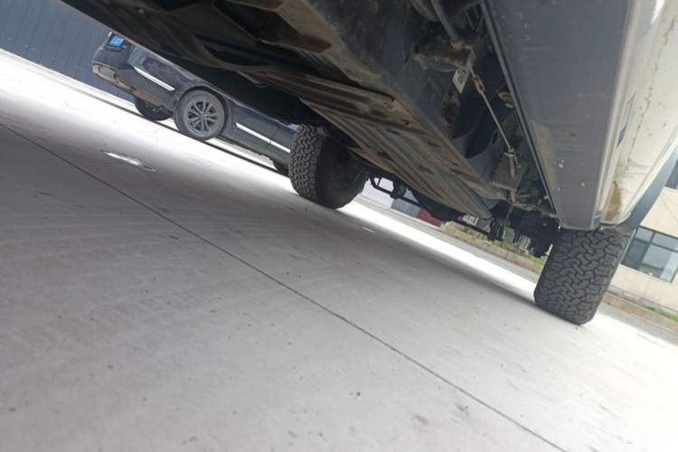 Used Ford F-150 Raptor  Chassis Front Left