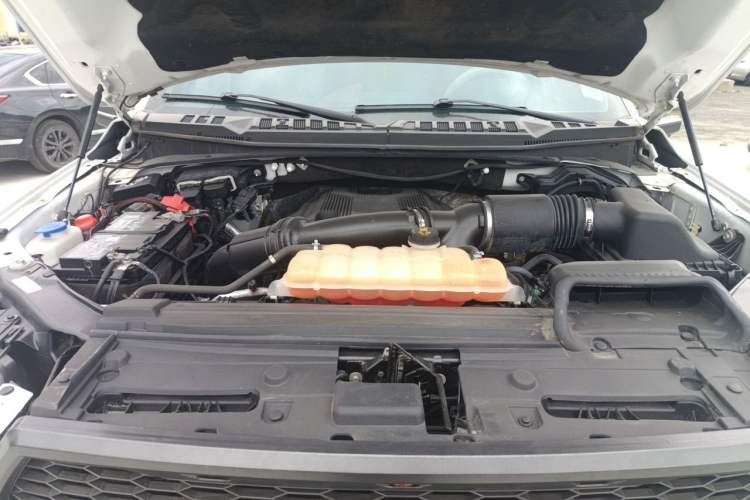 Used Ford F-150 Raptor  Engine Bay