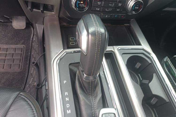 Used Ford F-150 Raptor  Gear Lever