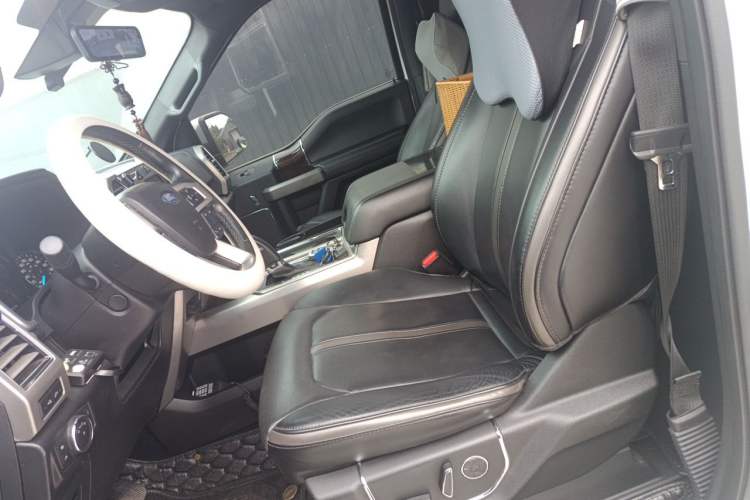 Used Ford F-150 Raptor  Left Front Seat