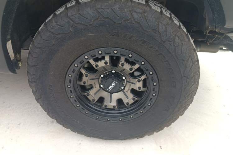 Used Ford F-150 Raptor  Right Front Wheel Hub