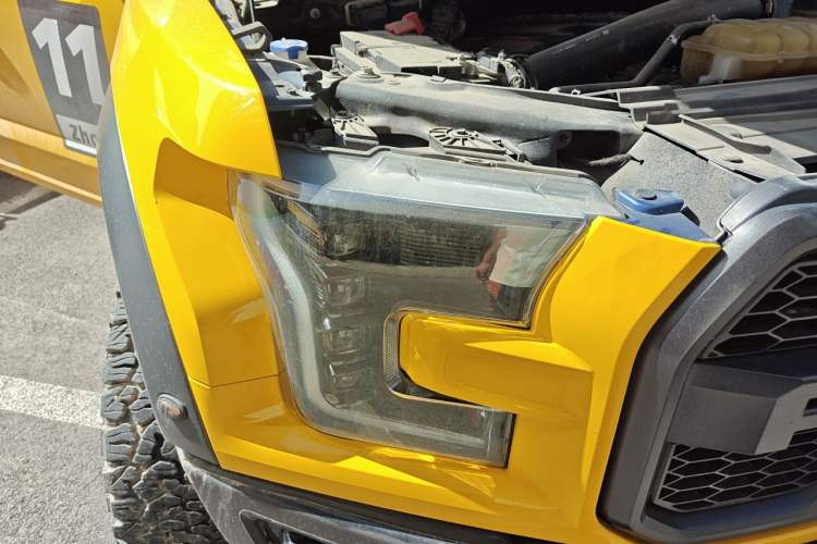 Used Ford F-150 Raptor 2018 3.5T Raptor Performance Enhanced Edition Right Front Headlight
