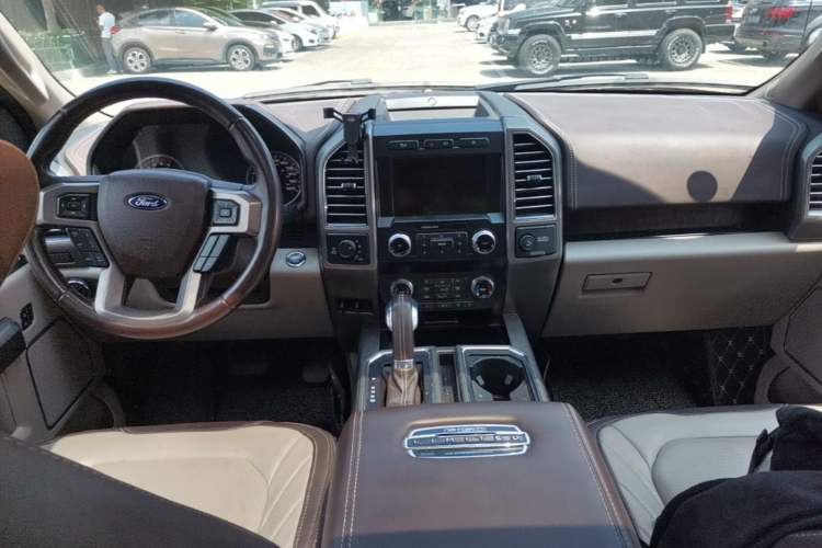 Used Ford F-150 Raptor 2019 3.5T LTD Center Console