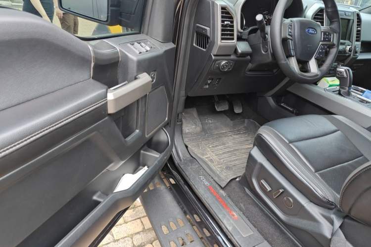 Used Ford F-150 Raptor 2019 3.5T Raptor Performance Enhanced Edition Driver Seat