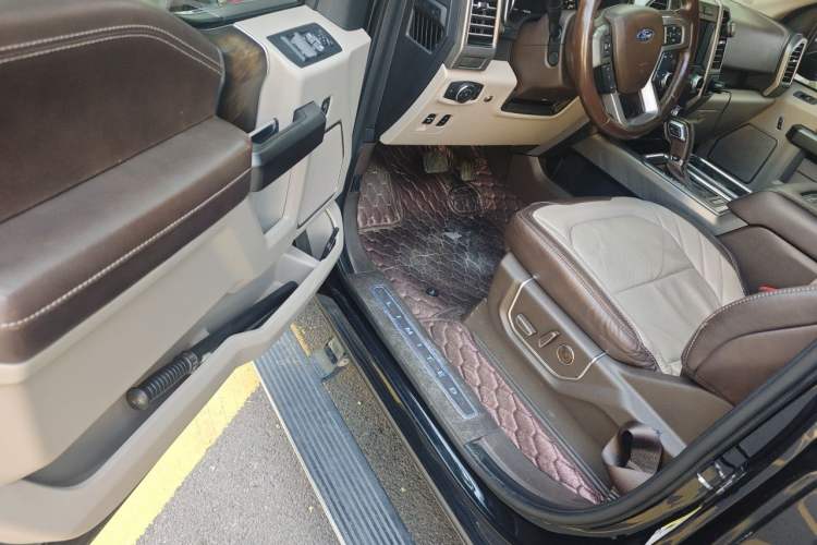 Used Ford F-150 Raptor 2019 3.5T LTD Driver Seat