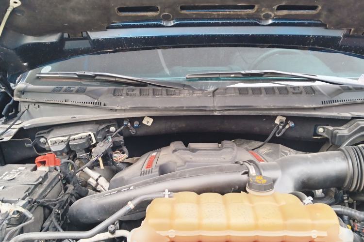 Used Ford F-150 Raptor 2019 3.5T Raptor Performance Enhanced Edition Engine Bay