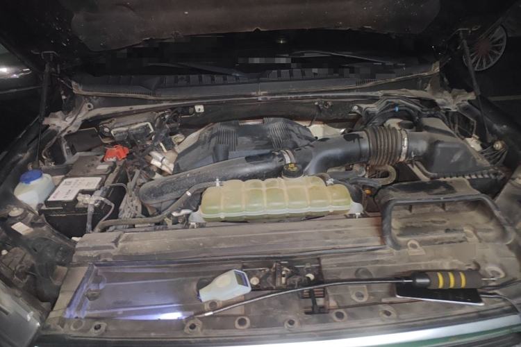 Used Ford F-150 Raptor 2019 3.5T LTD Engine Bay