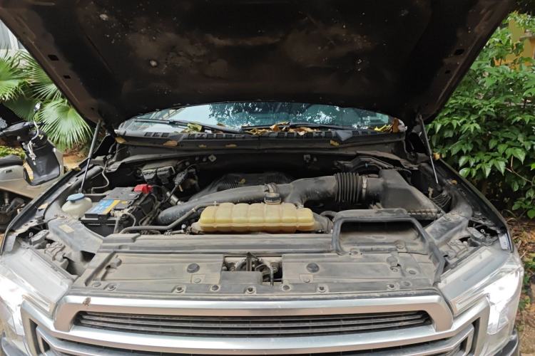 Used Ford F-150 Raptor 2019 3.5T LTD Engine Bay