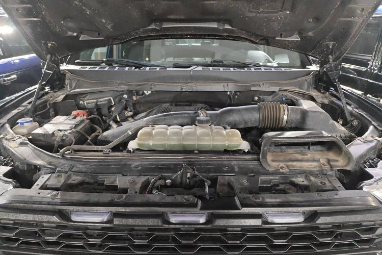 Used Ford F-150 Raptor 2019 3.5T LTD Engine Bay