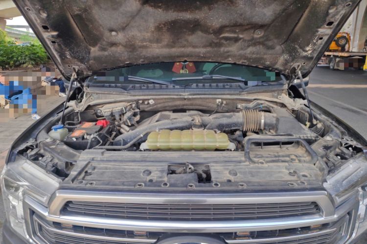 Used Ford F-150 Raptor 2019 3.5T LTD Engine Bay