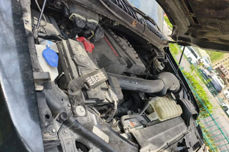 Used Ford F-150 Raptor 2019 3.5T Raptor Performance Enhanced Edition Engine Bay