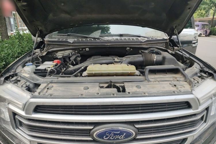 Used Ford F-150 Raptor 2019 3.5T LTD Engine Bay