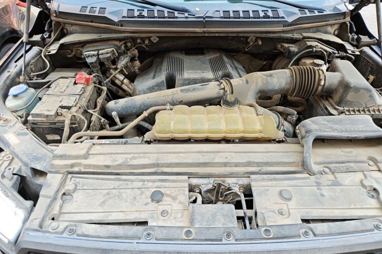 Used Ford F-150 Raptor 2019 3.5T LTD Engine Bay