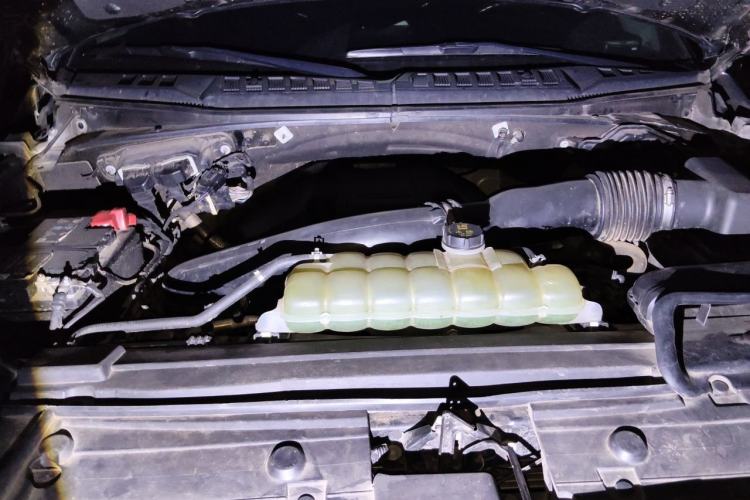 Used Ford F-150 Raptor 2019 3.5T LTD Engine Bay
