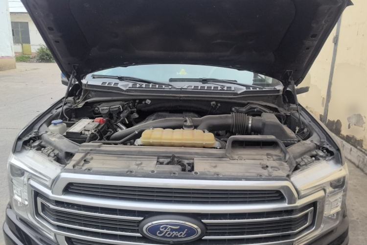 Used Ford F-150 Raptor 2019 3.5T LTD Engine Bay