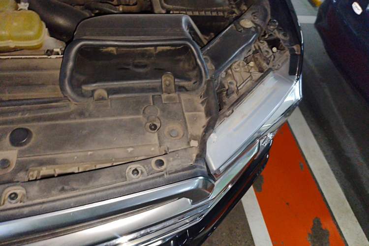 Used Ford F-150 Raptor 2019 3.5T LTD Engine Bay Left