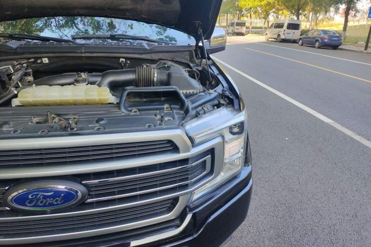 Used Ford F-150 Raptor 2019 3.5T LTD Engine Bay Left