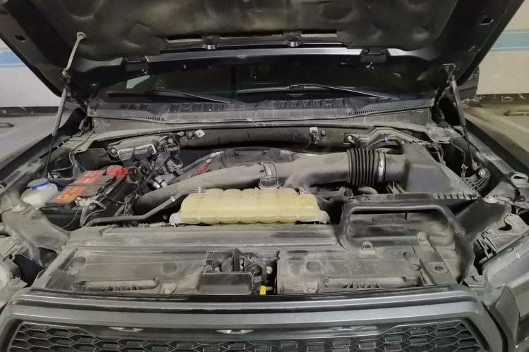 Used Ford F-150 Raptor 2019 3.5T Raptor Polar Blue Limited Edition Engine Bay