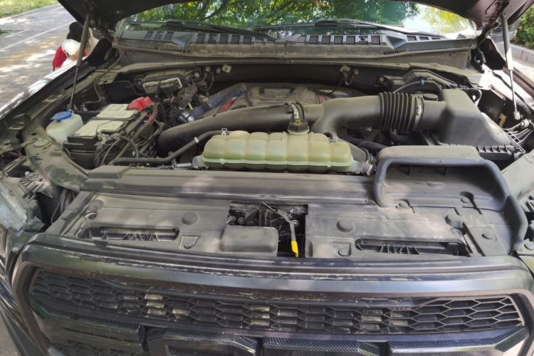 Used Ford F-150 Raptor 2019 3.5T Raptor Performance Enhanced Edition Engine Bay