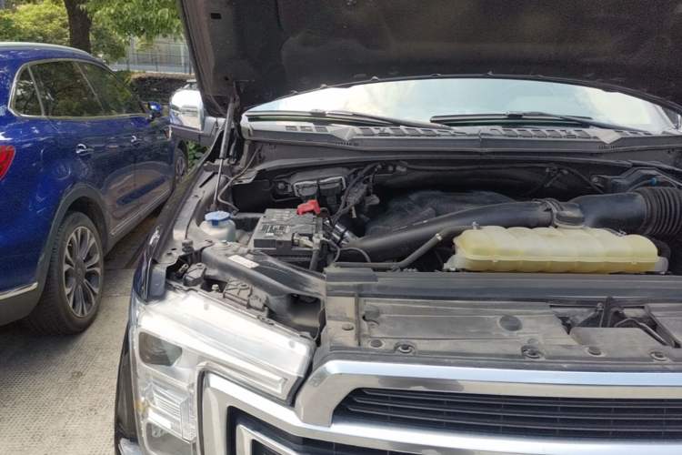 Used Ford F-150 Raptor 2019 3.5T LTD Engine Bay Right