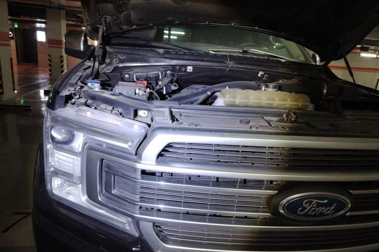 Used Ford F-150 Raptor 2019 3.5T LTD Engine Bay Right
