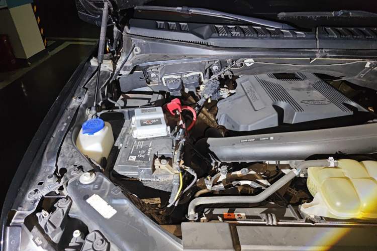 Used Ford F-150 Raptor 2019 3.5T LTD Engine Bay Right