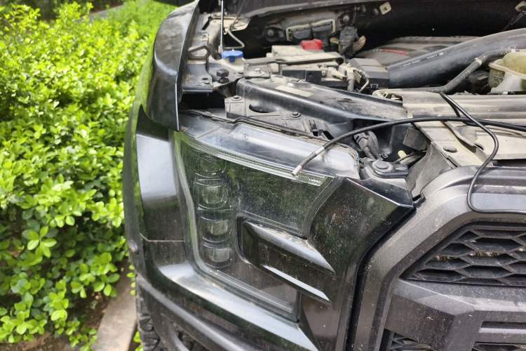 Used Ford F-150 Raptor 2019 3.5T Raptor Performance Enhanced Edition Engine Bay Right