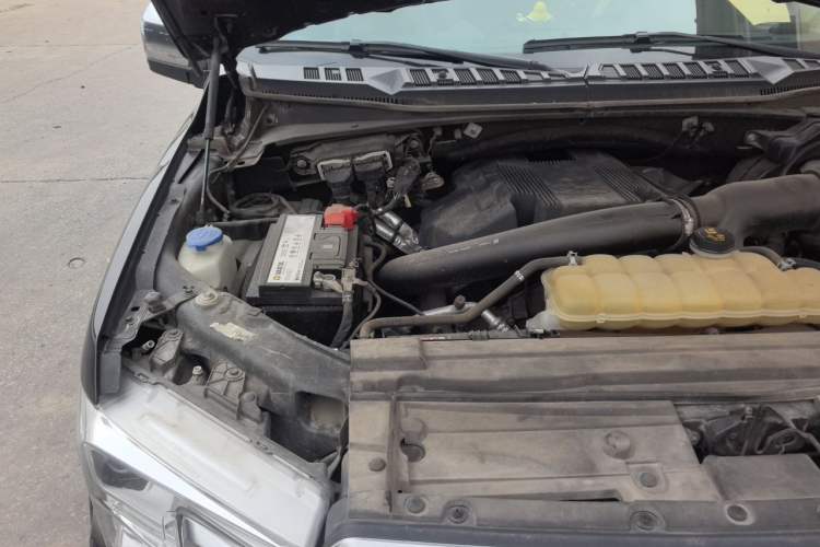 Used Ford F-150 Raptor 2019 3.5T LTD Engine Bay Right