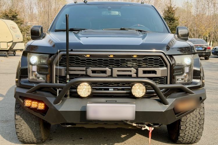 Used Ford F-150 Raptor 2019 3.5T Raptor Polar Blue Limited Edition Exterior 4