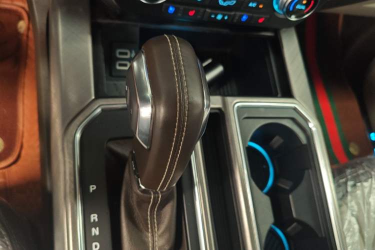 Used Ford F-150 Raptor 2019 3.5T LTD Gear Lever