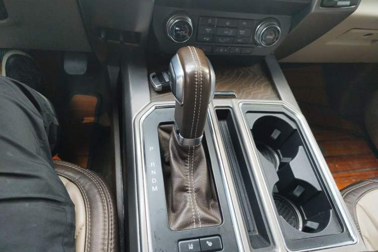 Used Ford F-150 Raptor 2019 3.5T LTD Gear Lever