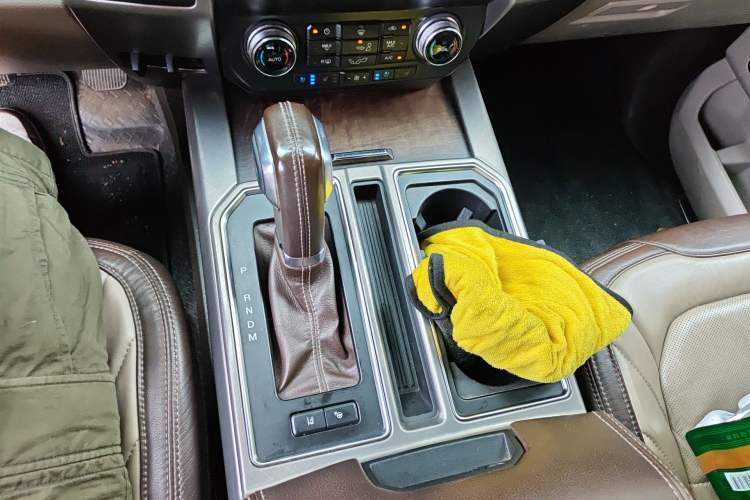 Used Ford F-150 Raptor 2019 3.5T LTD Gear Lever