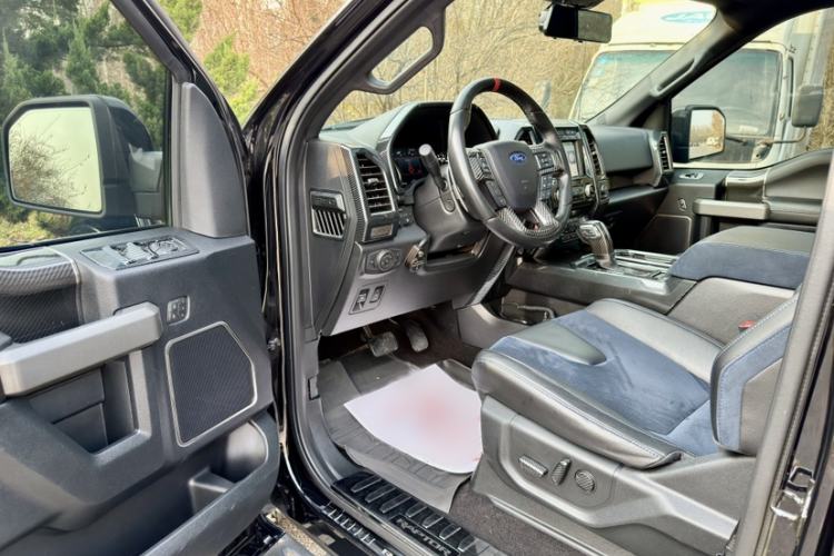 Used Ford F-150 Raptor 2019 3.5T Raptor Polar Blue Limited Edition Interior 15