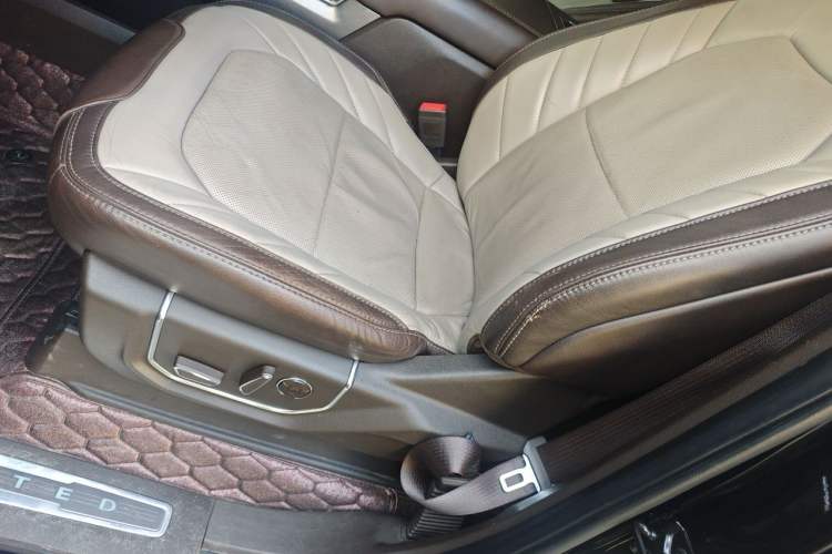 Used Ford F-150 Raptor 2019 3.5T LTD Left Front Seat