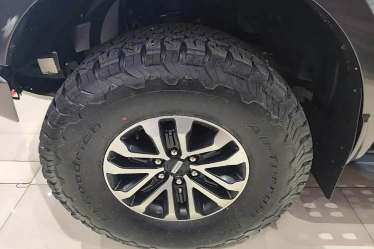 Used Ford F-150 Raptor 2019 3.5T Raptor Performance Enhanced Edition Left Front Wheel Hub