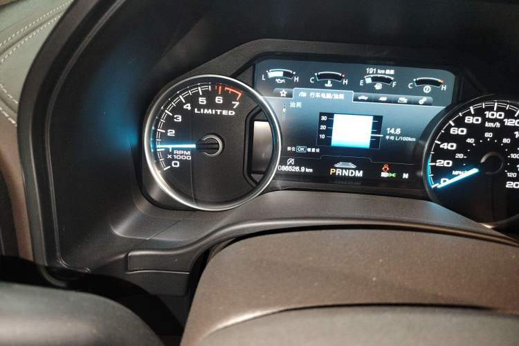 Used Ford F-150 Raptor 2019 3.5T LTD Odometer Close Up